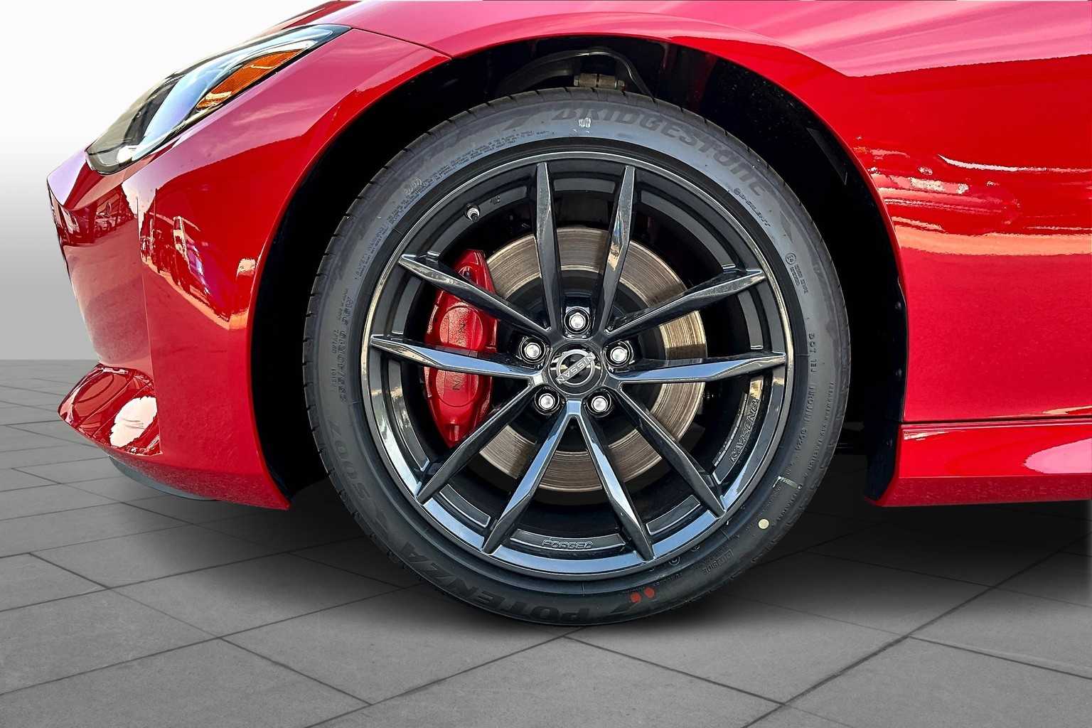 2025 Nissan Z Performance photo 9