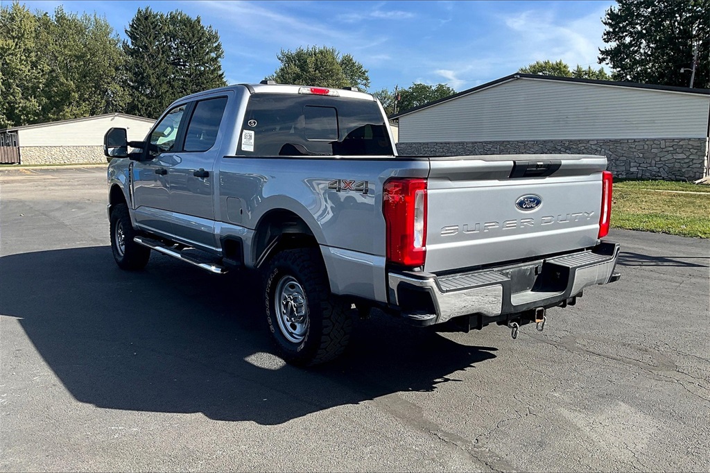 2024 Ford F-250 XL photo 3