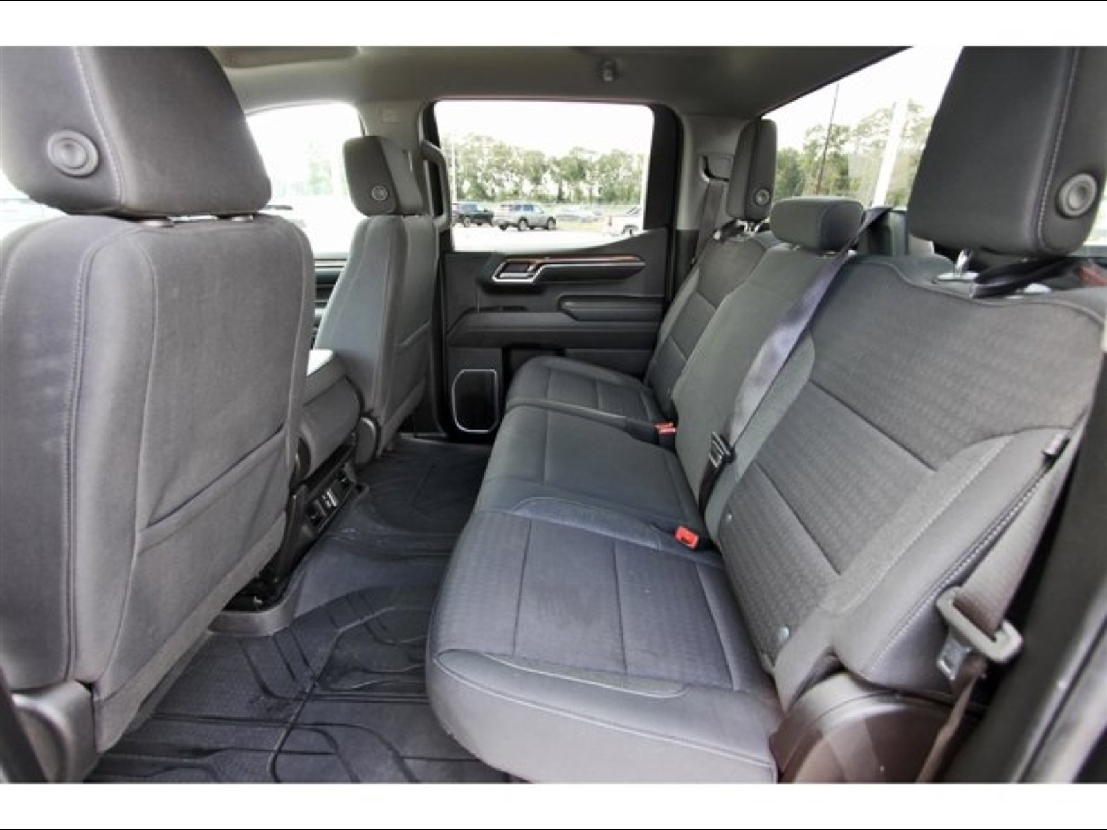 2024 Chevrolet Silverado 1500 LT - 10