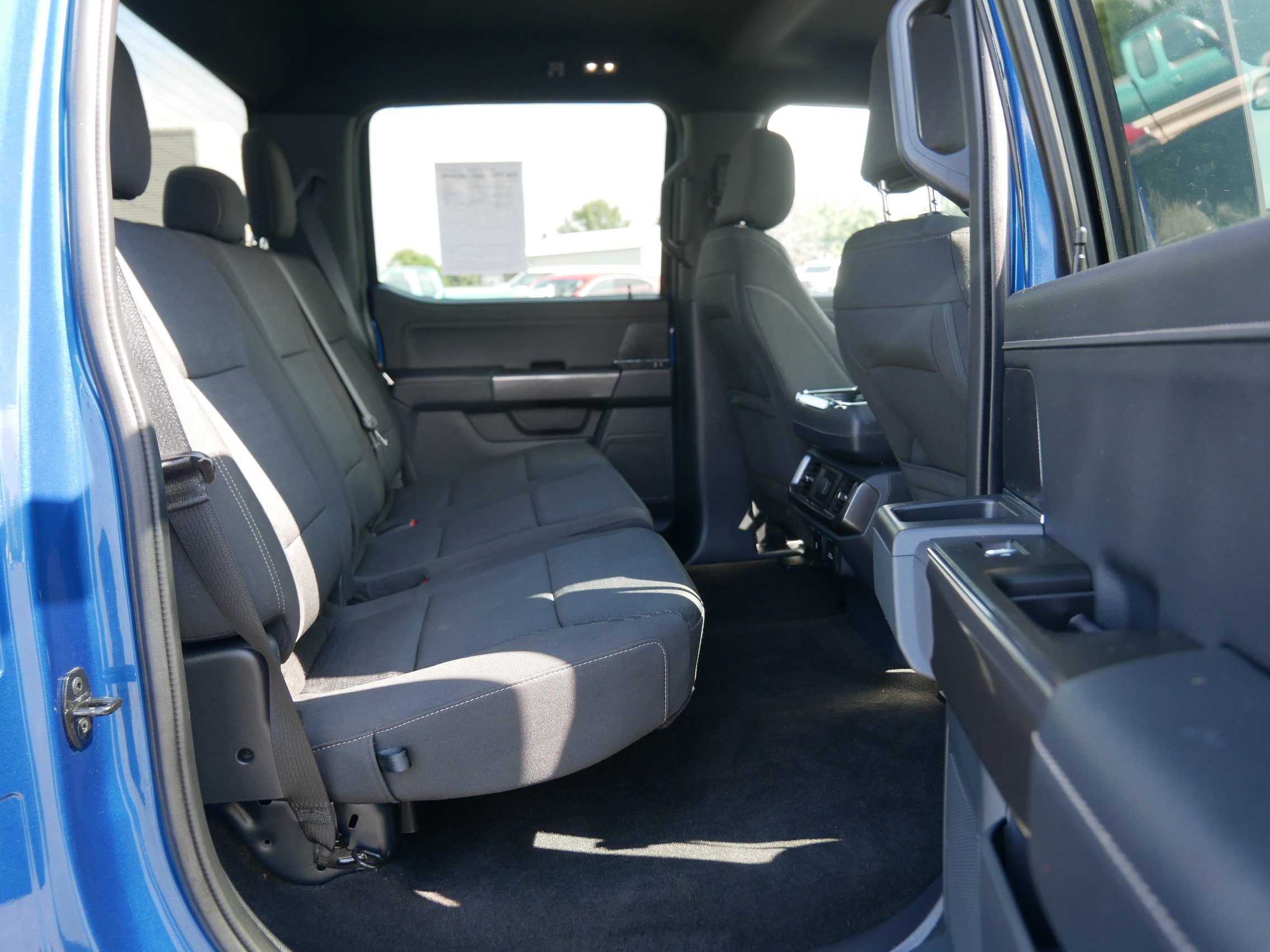 2023 Ford F-150 XLT photo 13