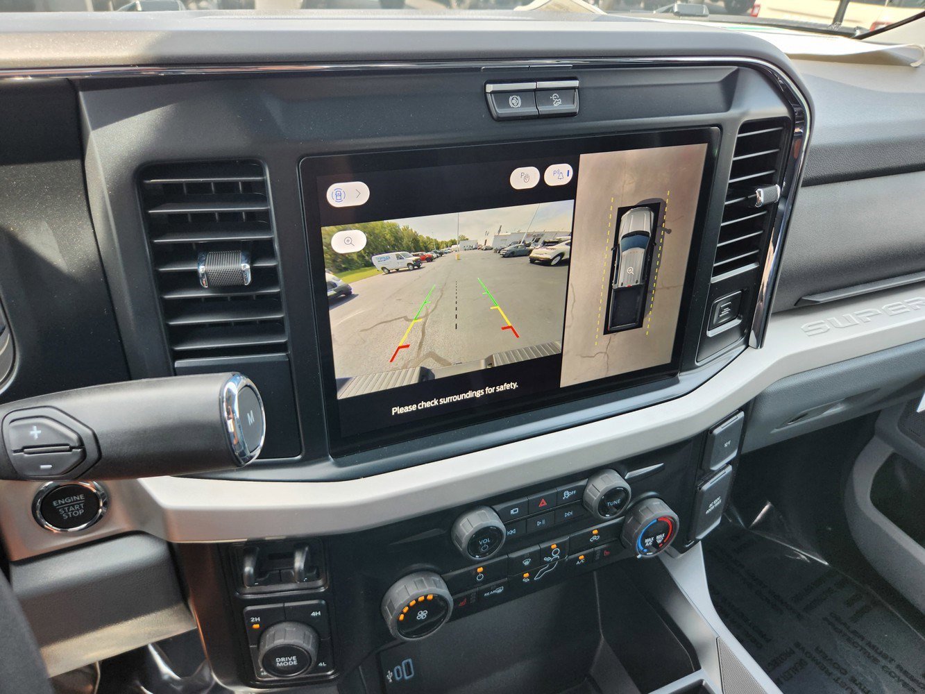 2026 Ford F-250 XLT photo 8