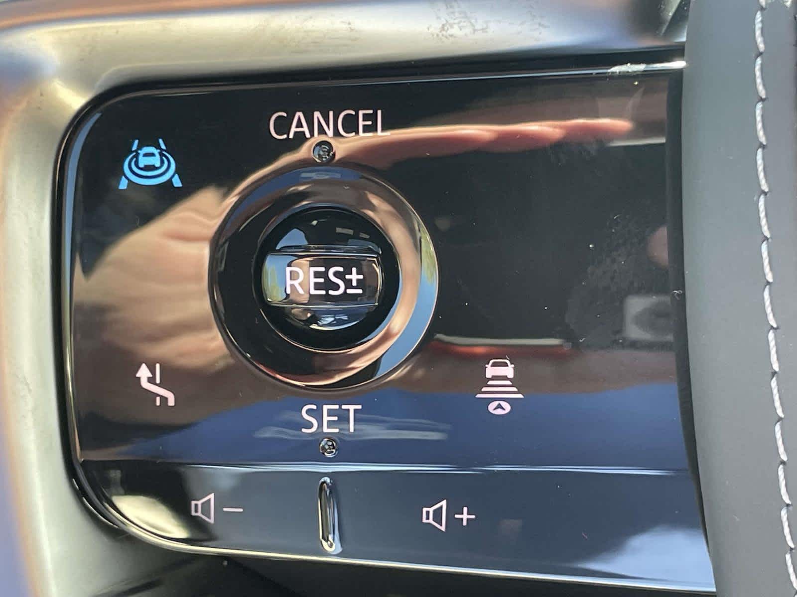 2026 Infiniti QX80 photo 28
