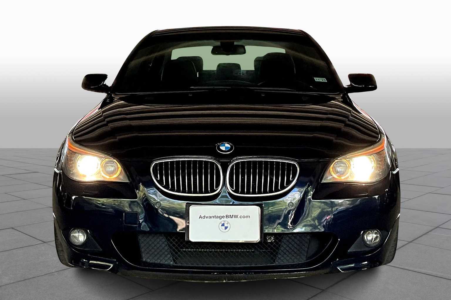 Used 2008 BMW 5 Series 550i with VIN WBANW53508CT52060 for sale in Webster, TX