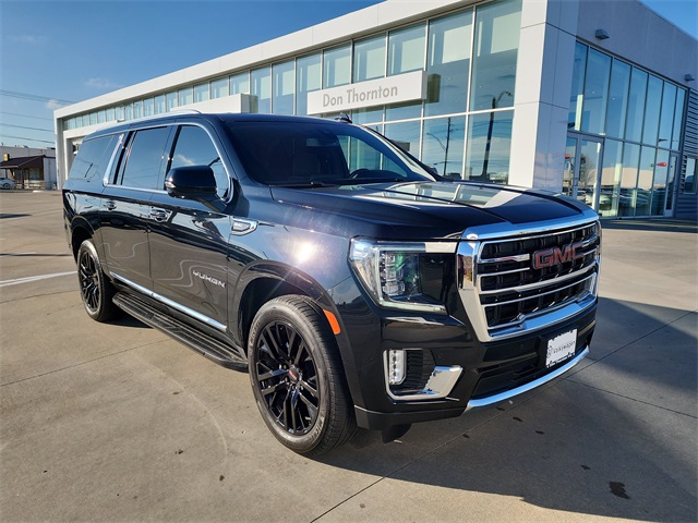 2021 GMC Yukon SLT's photo