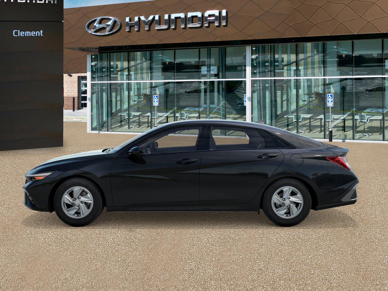2025 Hyundai Elantra SE photo 3