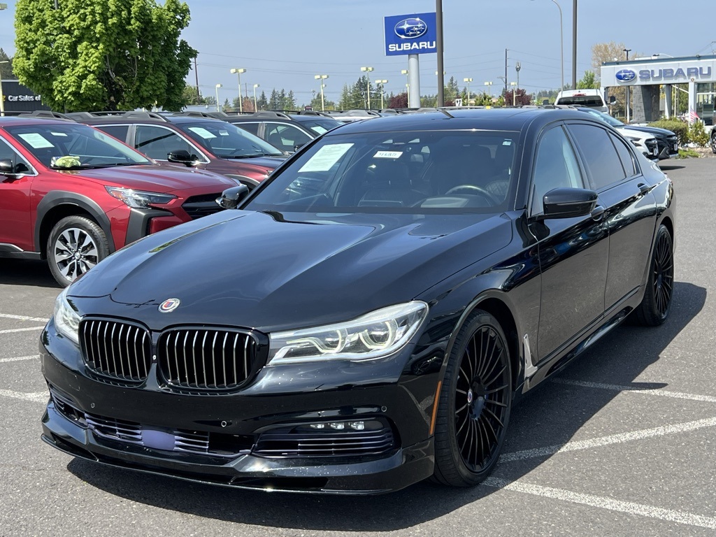 2017 Bmw 750i xDrive Sedan photo 2