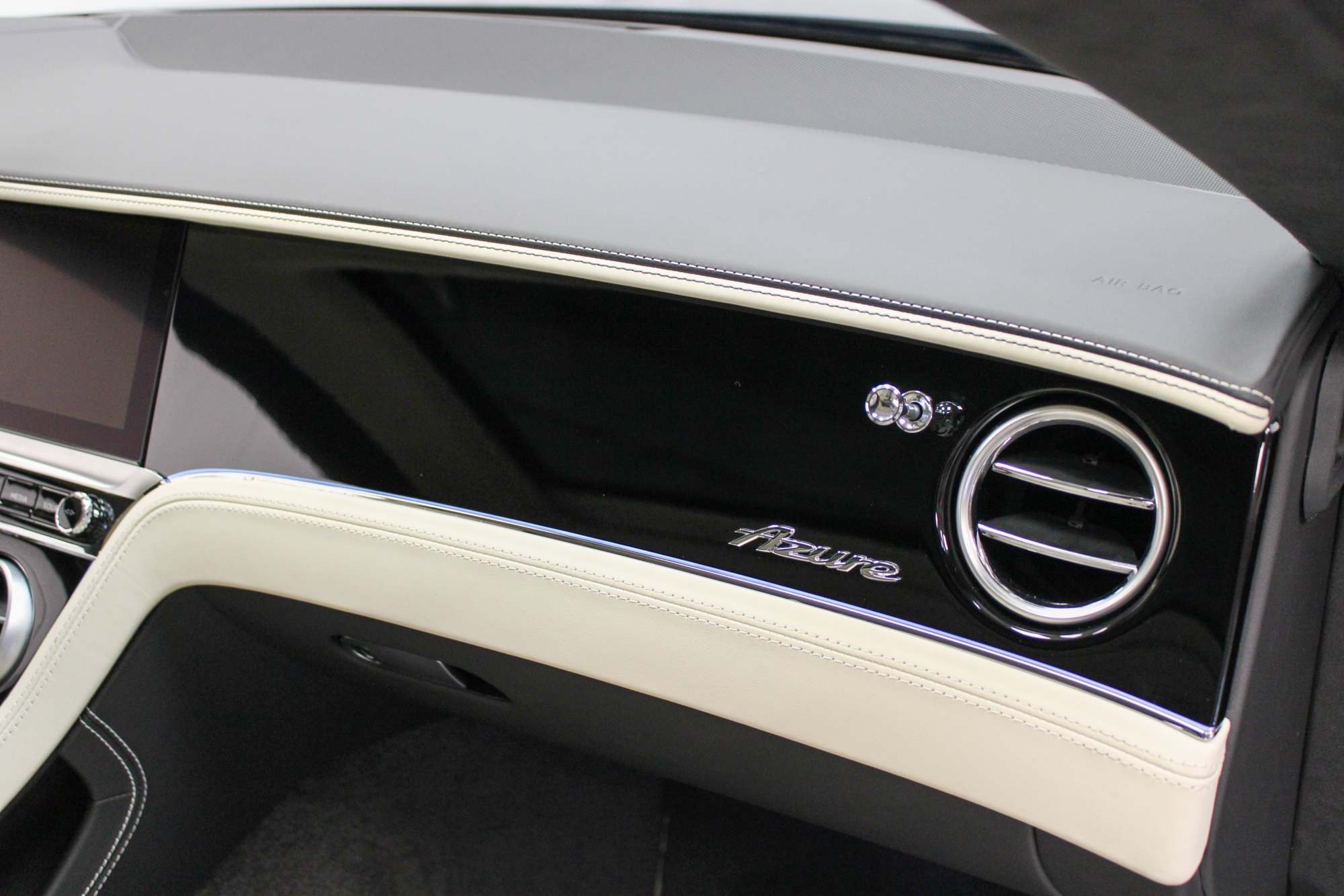 2024 Bentley Continental GT Azure V8 photo 28