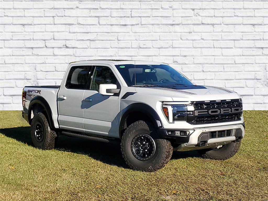 2025 Ford F-150 Raptor's photo