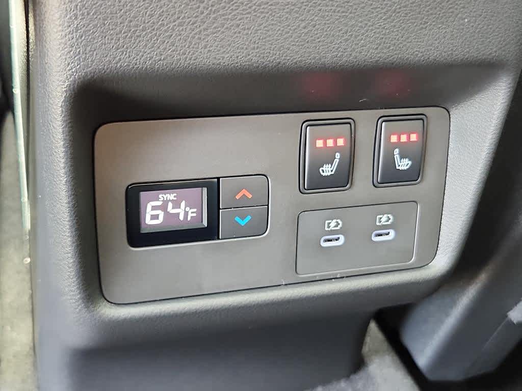 2026 Nissan Rogue Platinum photo 15