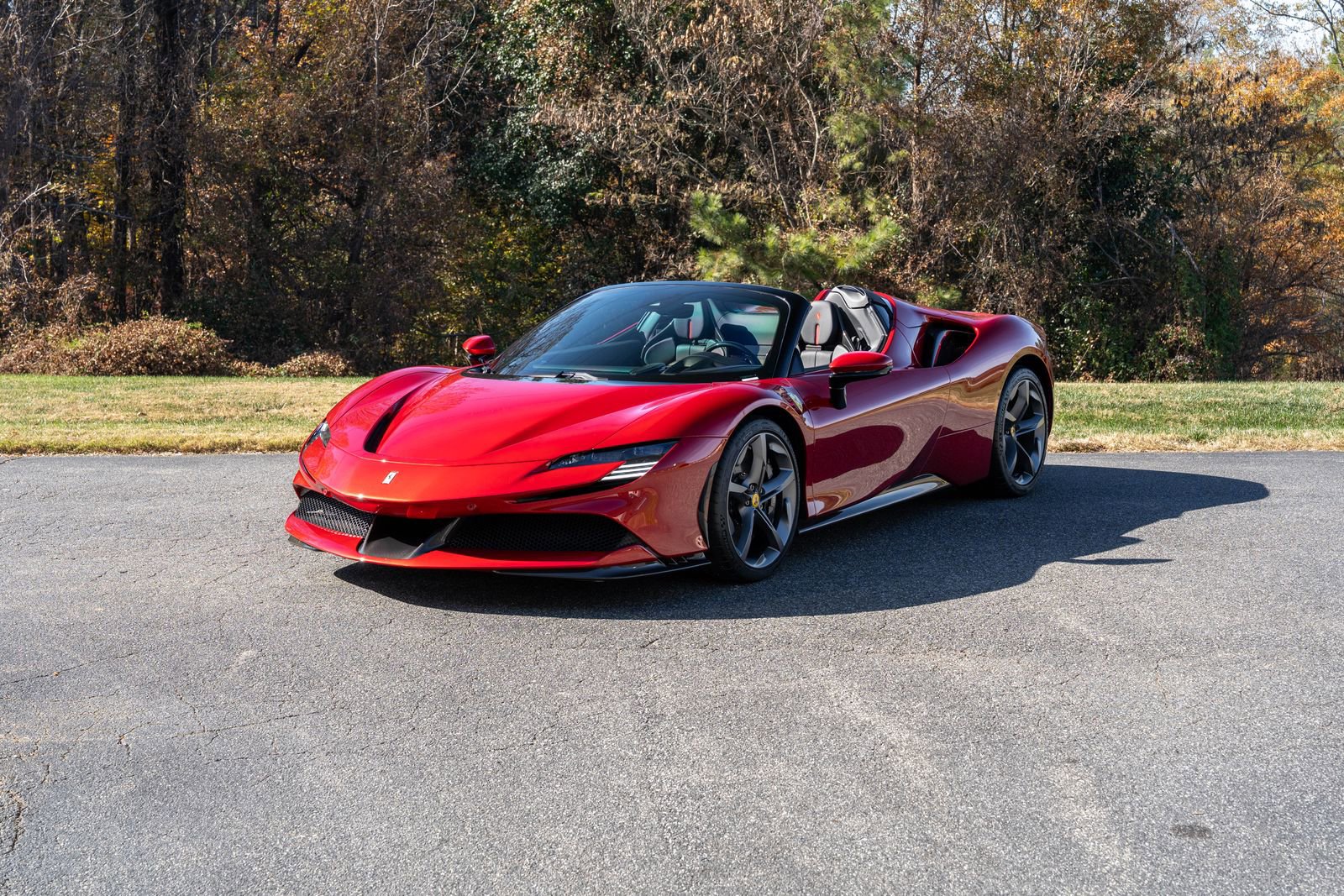 2024 Ferrari SF90 Spider Base photo 4