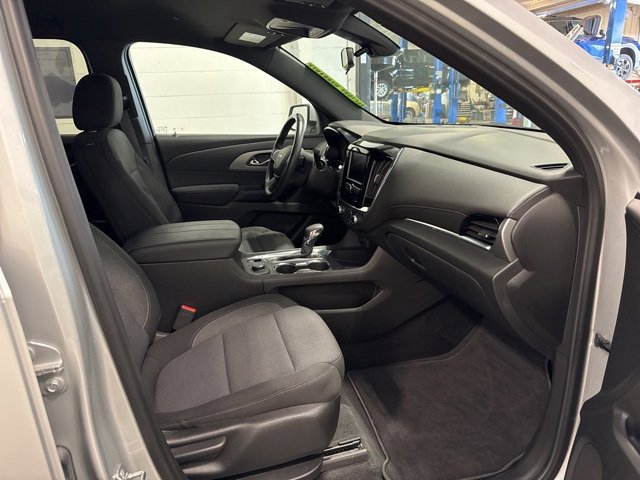 2022 Chevrolet Traverse Cloth photo 28