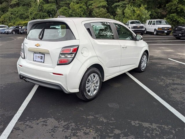 2017 Chevrolet Sonic LT photo 3