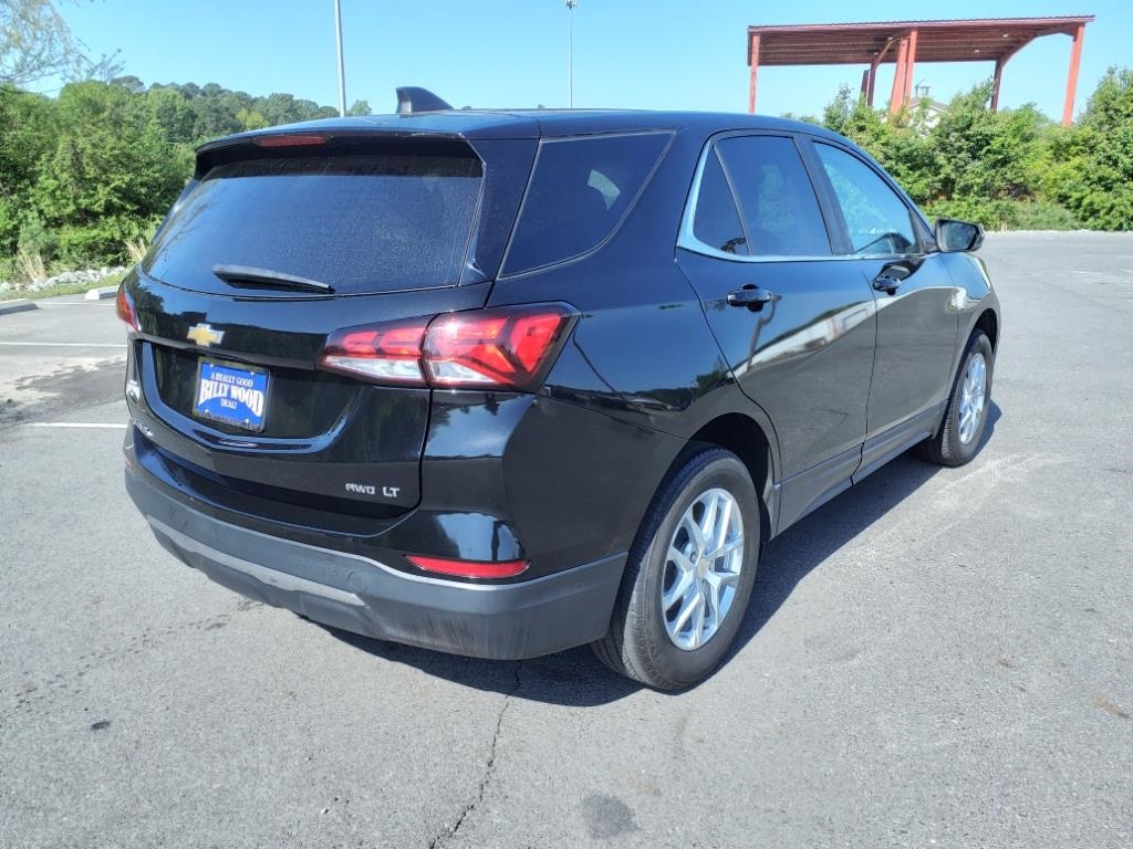 2023 Chevrolet Equinox LT photo 3