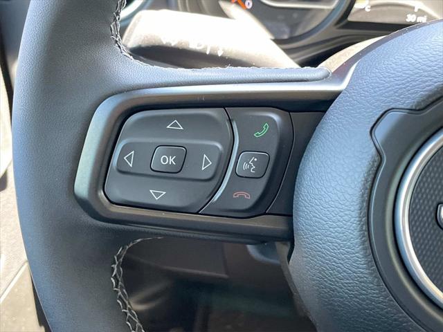 2025 Jeep Gladiator Sport S photo 28