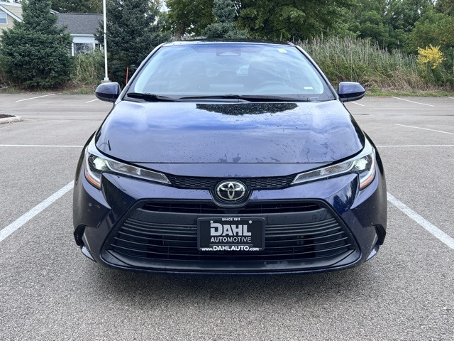 2024 Toyota Corolla LE photo 2