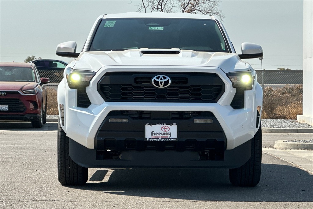 2025 Toyota Tacoma TRD Sport 4x4 Double Cab photo 9