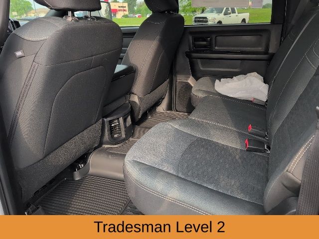 2025 Ram 2500 Tradesman photo 4