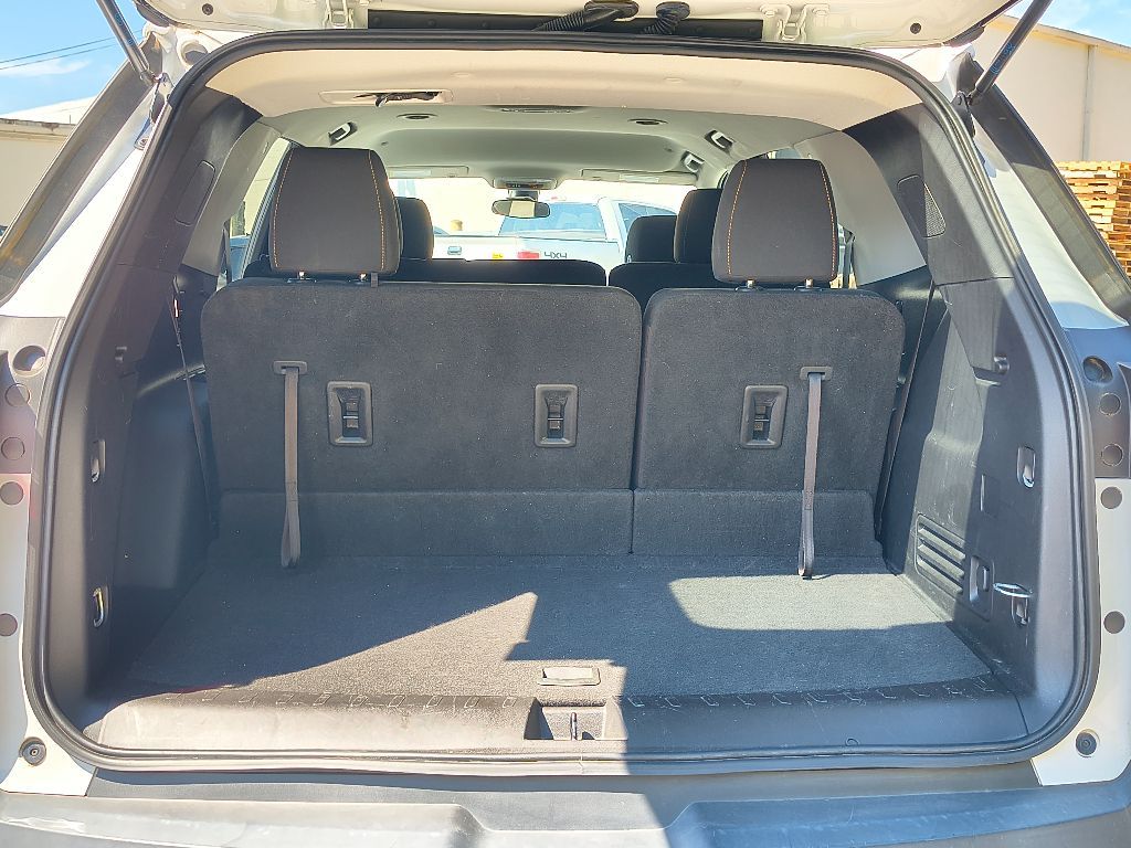 2021 Chevrolet Traverse LS photo 7