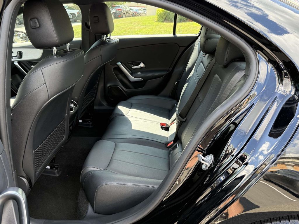 2022 Mercedes Benz A 220 4MATIC photo 26