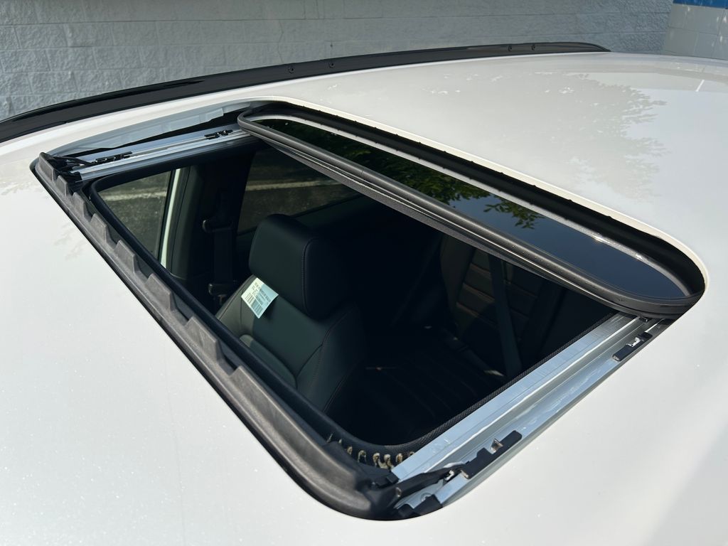2026 Honda CR-V Hybrid Sport-L photo 10