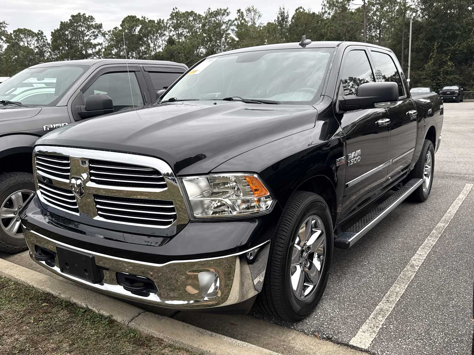 2015 Ram 1500 Big Horn photo 4