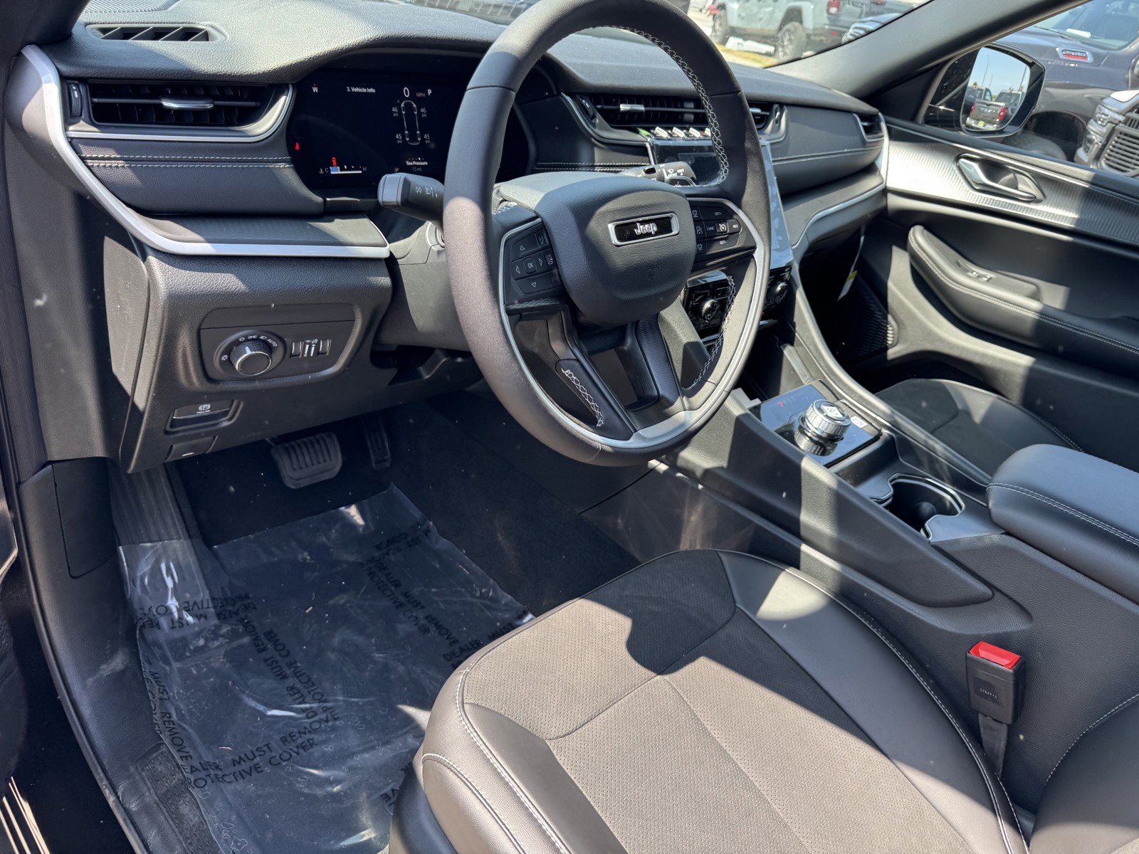 2025 Jeep Grand Cherokee Altitude X photo 10