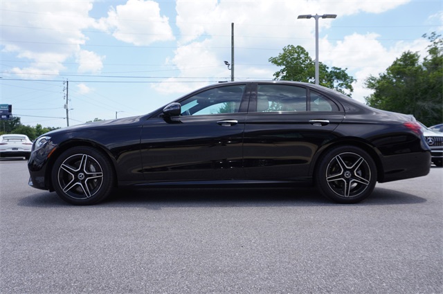 2022 Mercedes Benz E 350 photo 3
