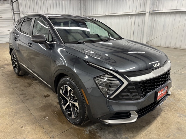 2024 Kia Sportage EX's photo