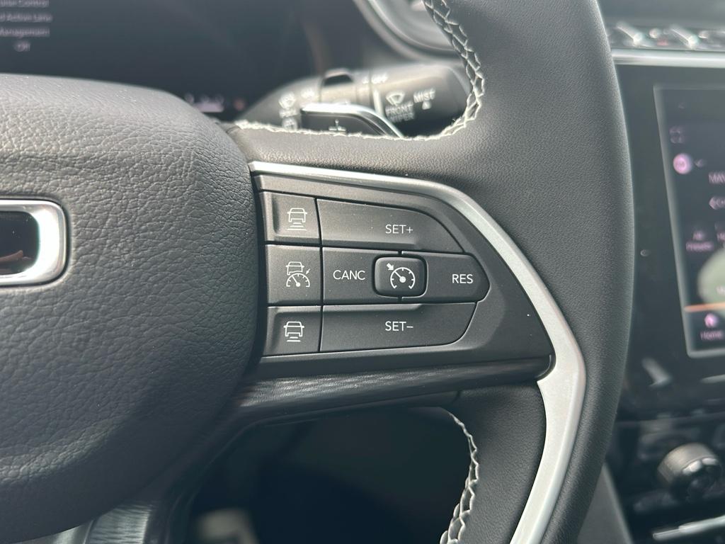 2025 Jeep Grand Cherokee Laredo X photo 31