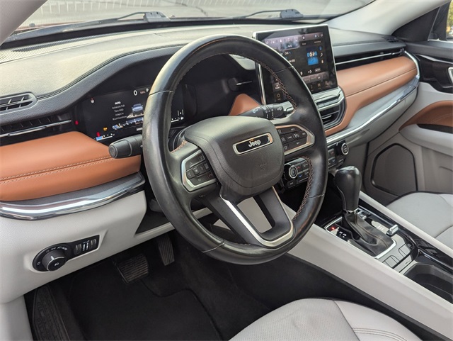 2022 Jeep Compass Limited photo 2