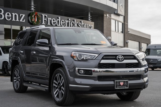 2023 Toyota 4Runner Limited's photo