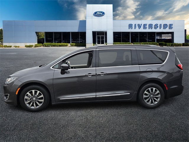 2020 Chrysler Pacifica Touring Plus photo 4