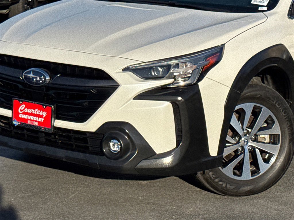 2023 Subaru Outback Premium photo 3