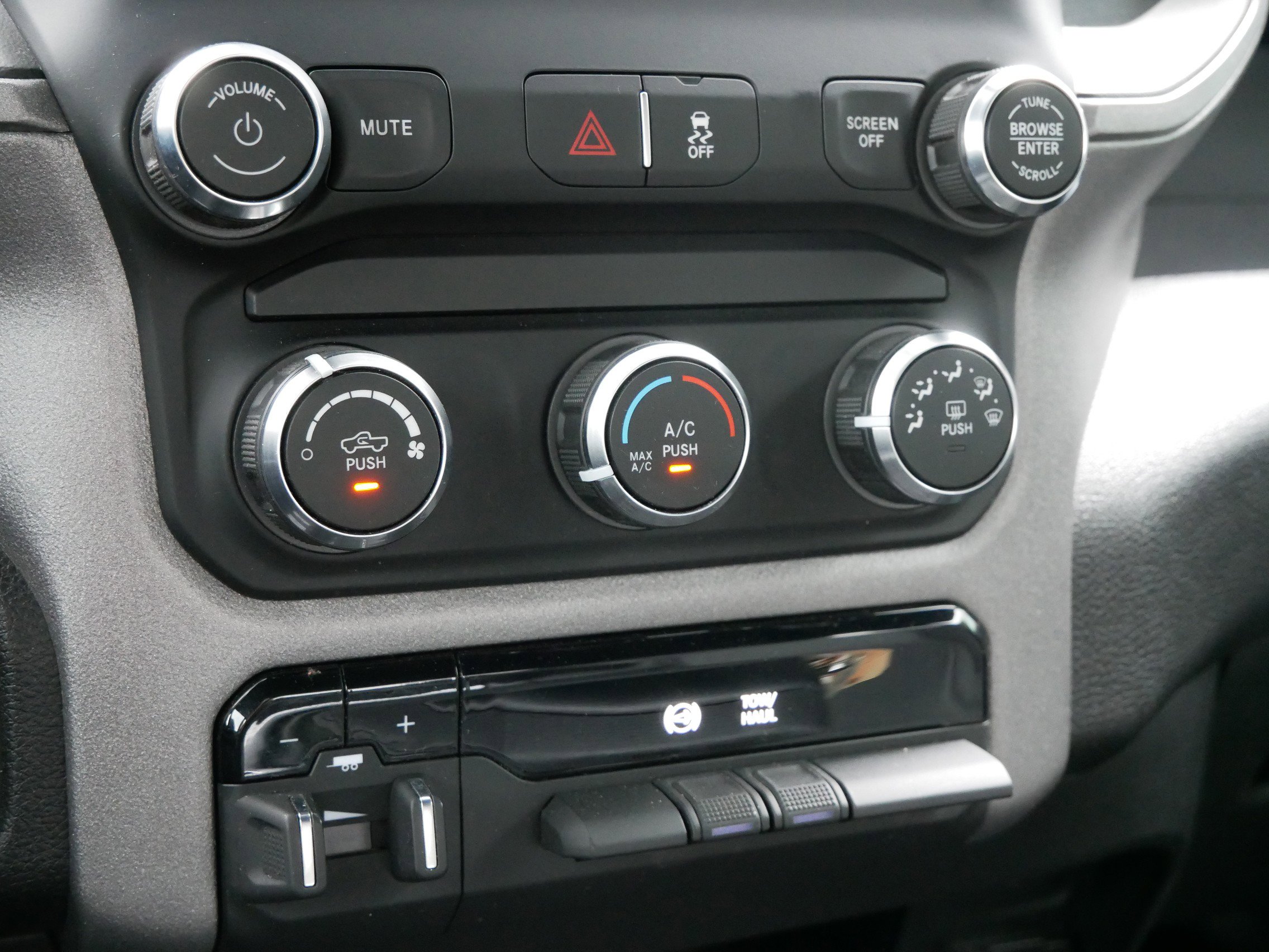 2021 Ram 3500 Tradesman photo 17