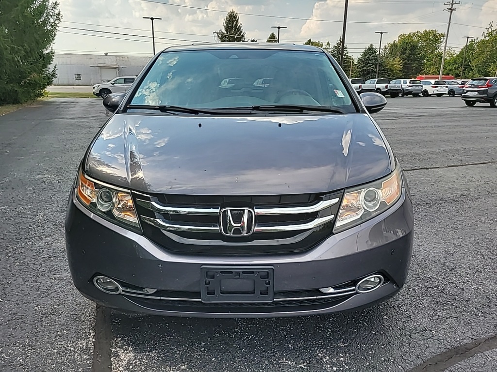 2015 Honda Odyssey Touring Elite photo 3