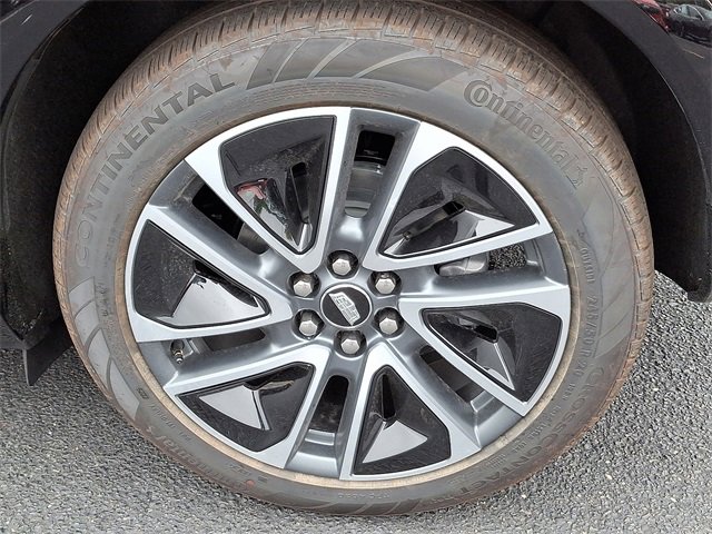 2025 Cadillac Optiq Sport photo 9