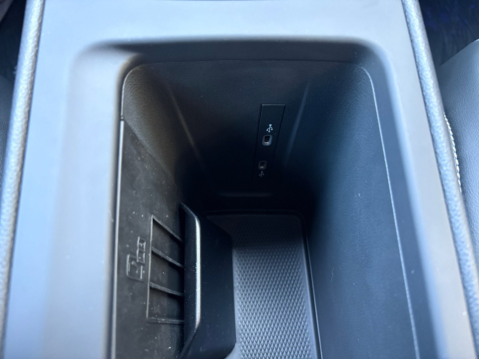 2025 Volkswagen Tiguan SE R-Line Black photo 21