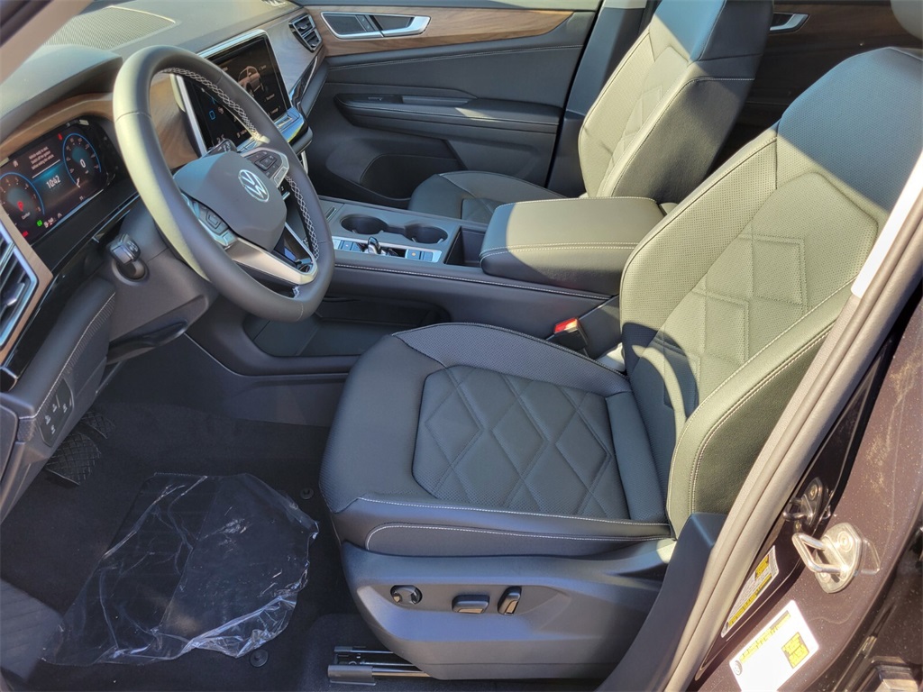 2026 Volkswagen Atlas SE photo 4