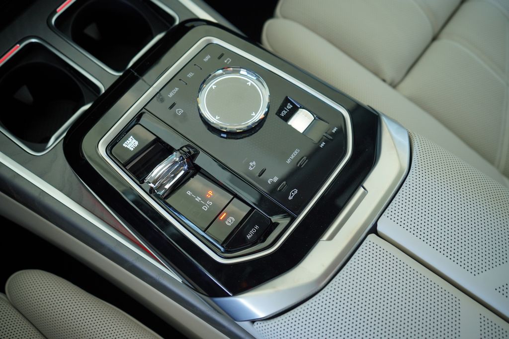 2025 Bmw 760i 760i xDrive photo 13