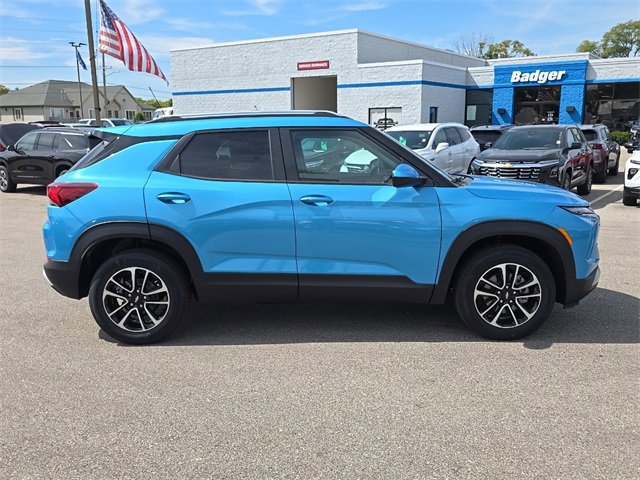 2026 Chevrolet Trailblazer LT photo 3