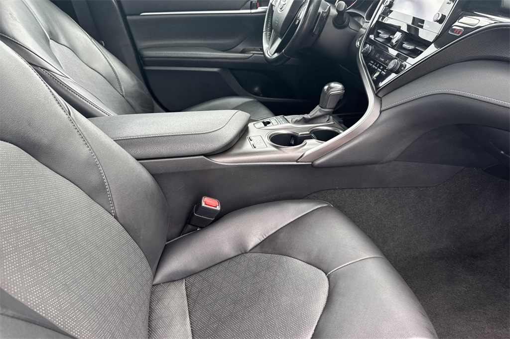 2023 Toyota Camry XSE photo 17