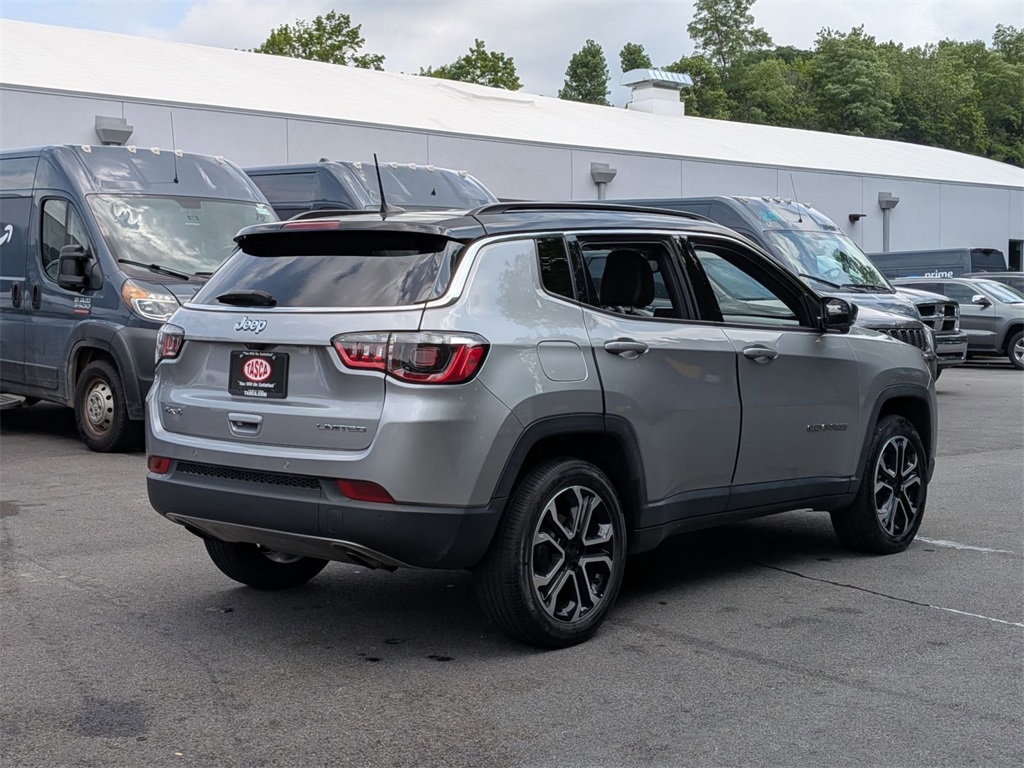2023 Jeep Compass Limited photo 3