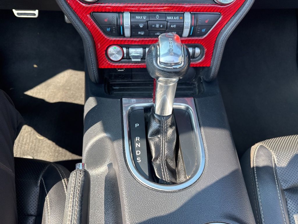 2021 Ford Mustang EcoBoost Premium photo 17
