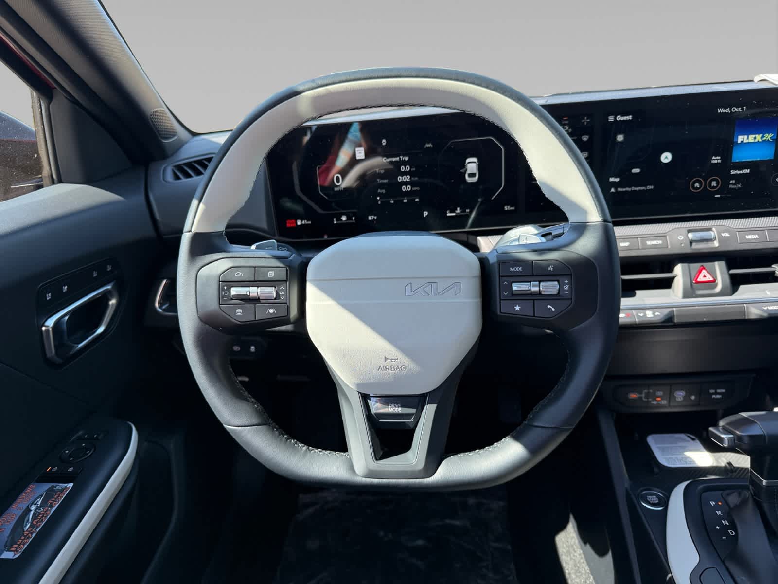 2025 Kia K4 GT-Line photo 12