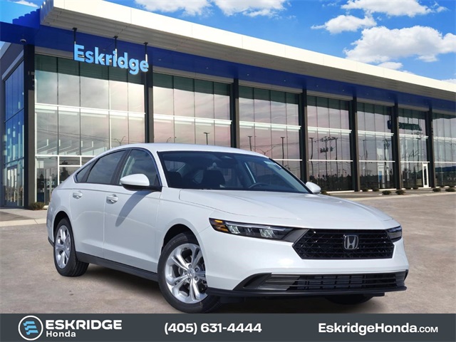 2025 Honda Accord LX's photo