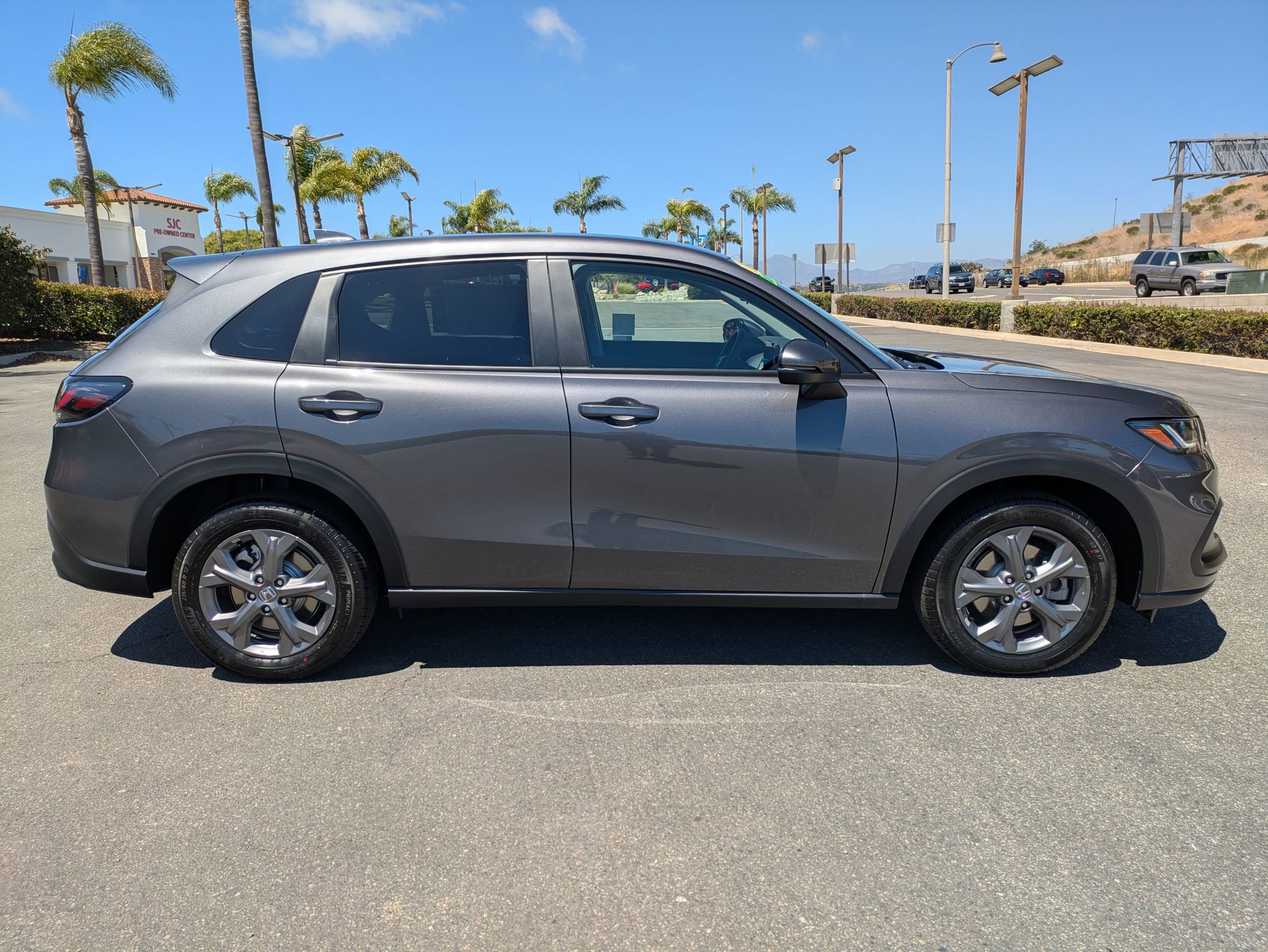 2026 Honda HR-V LX photo 6