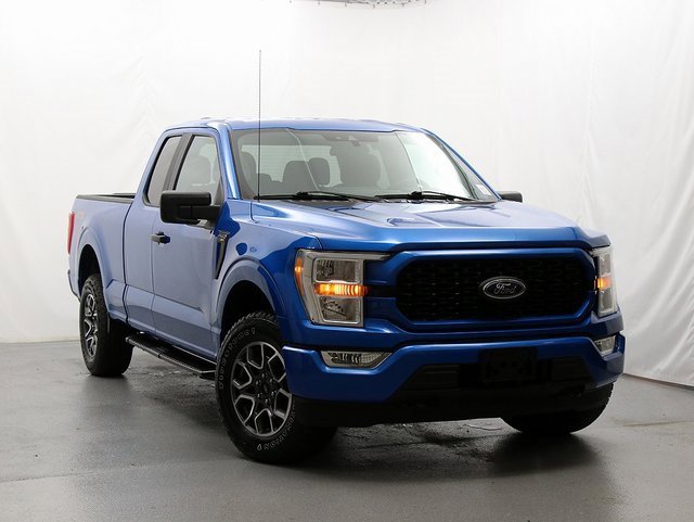 2021 Ford F-150 XL's photo