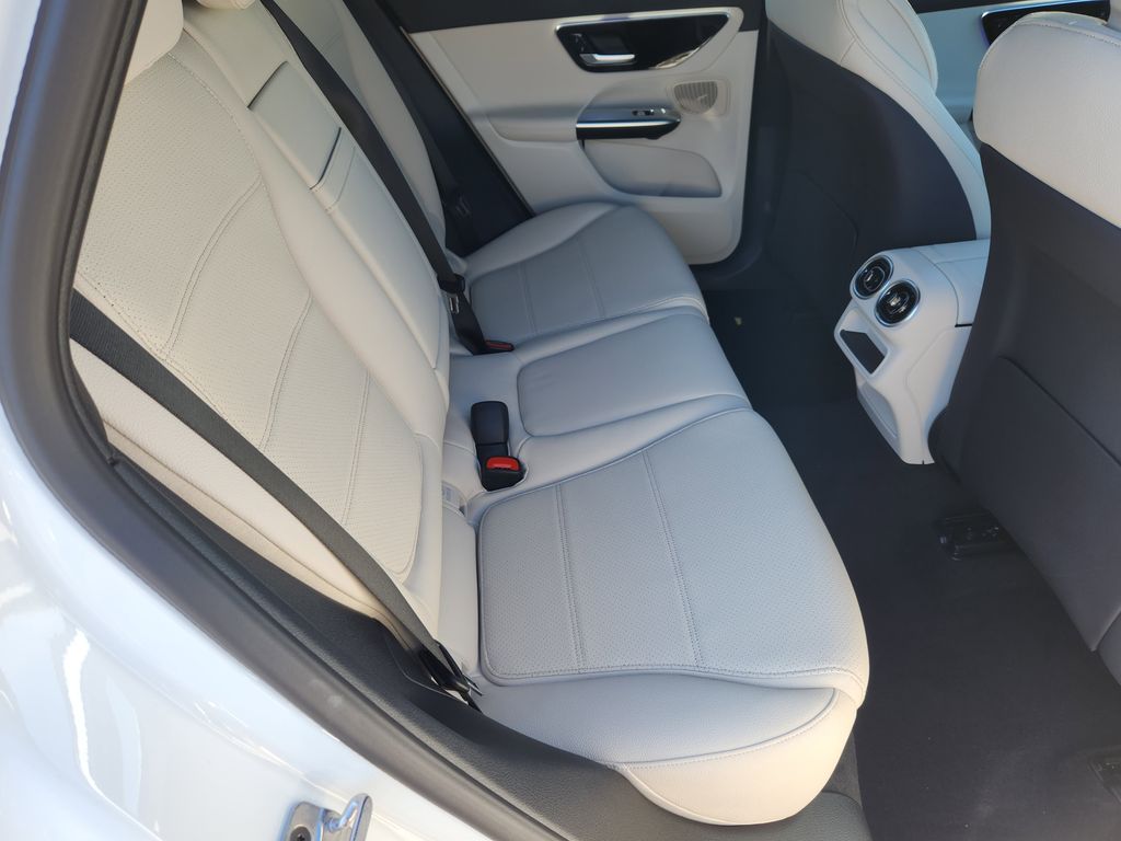 2026 Mercedes Benz GLC 300 4MATIC photo 15