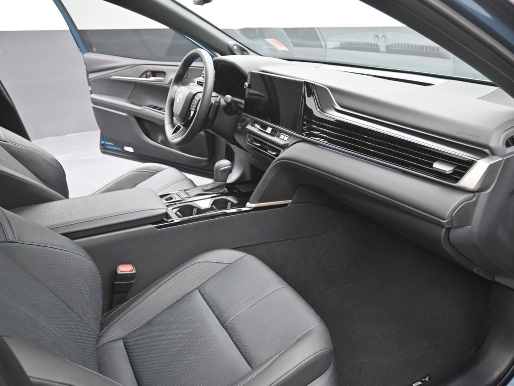 2025 Toyota Camry XSE photo 20
