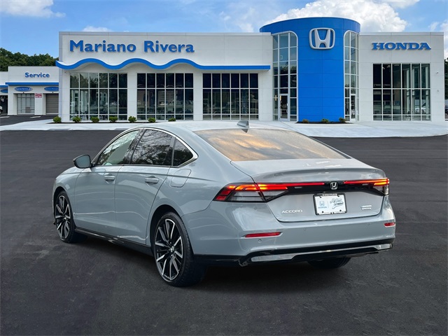 2024 Honda Accord Hybrid Touring photo 4